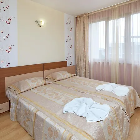 Hotel Relax Complex &