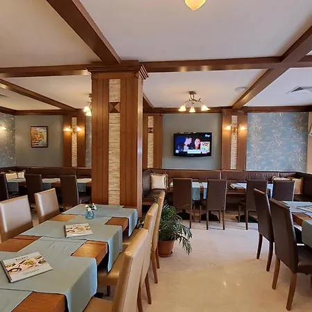 休闲假日spa综合酒店 3*