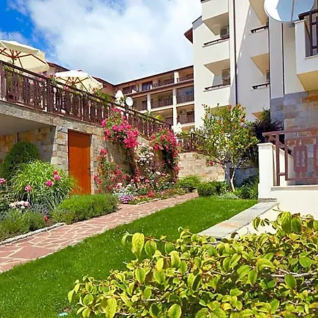 Relax Complex & Hotel