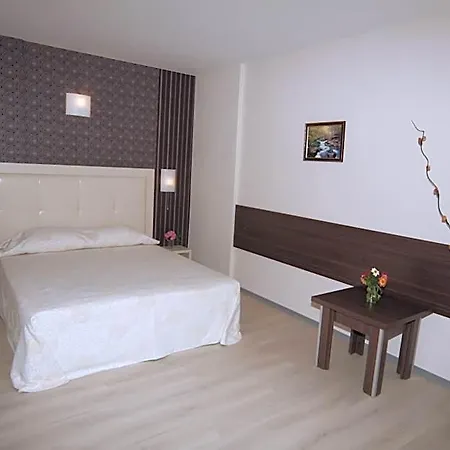 Relax Complex & Hotel 3*