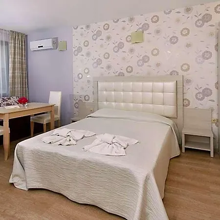 Relax Complex & Hotel