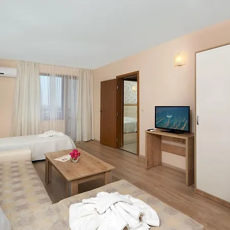 Szálloda Relax Complex & Napospart