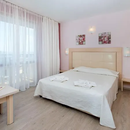 Relax Complex & Hotel 3*