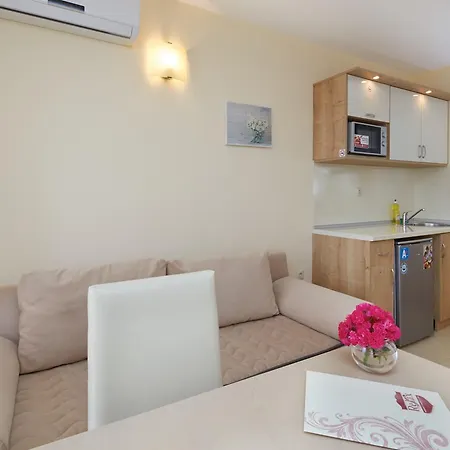 Relax Complex & Slantchev Briag