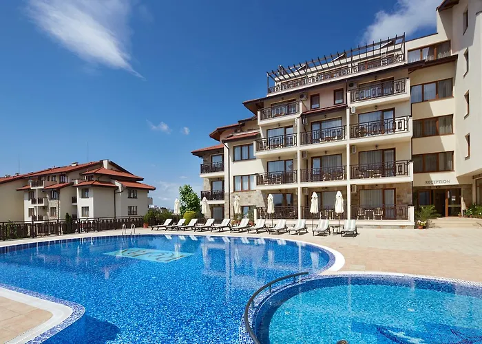 Отель Relax Complex &