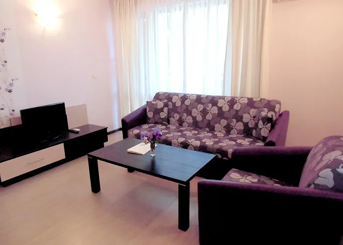 Отель Relax Complex &